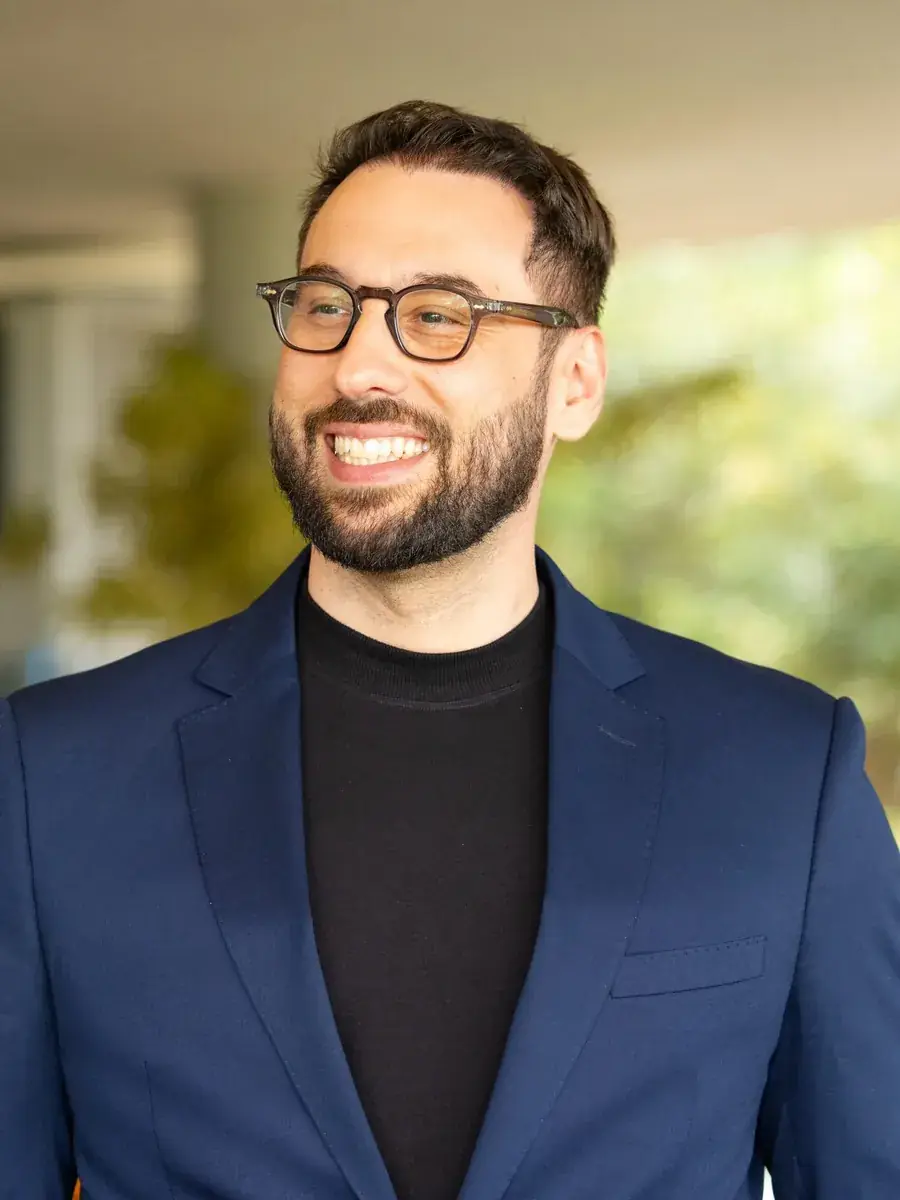 Bruno Vasconcelos, consultor de imóveis de alto padrão
